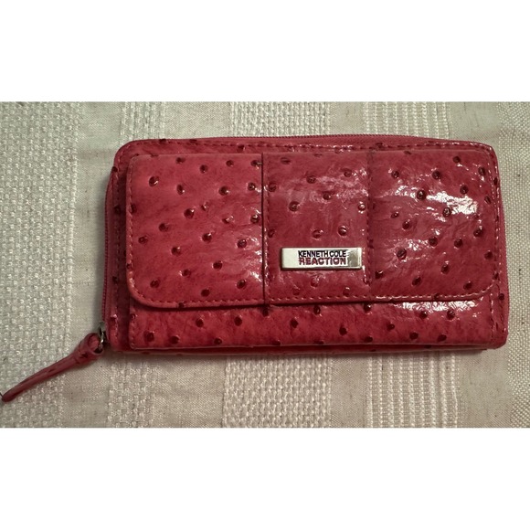 Kenneth Cole Reaction Wallet Clutch Organizer Pink Ostrich Print Zip Around - Picture 1 of 12
